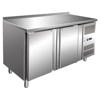 Стол холодильный с 2 дверьми, с бортом, размером 70*136*90 см Koreco GN/2100TN/W
